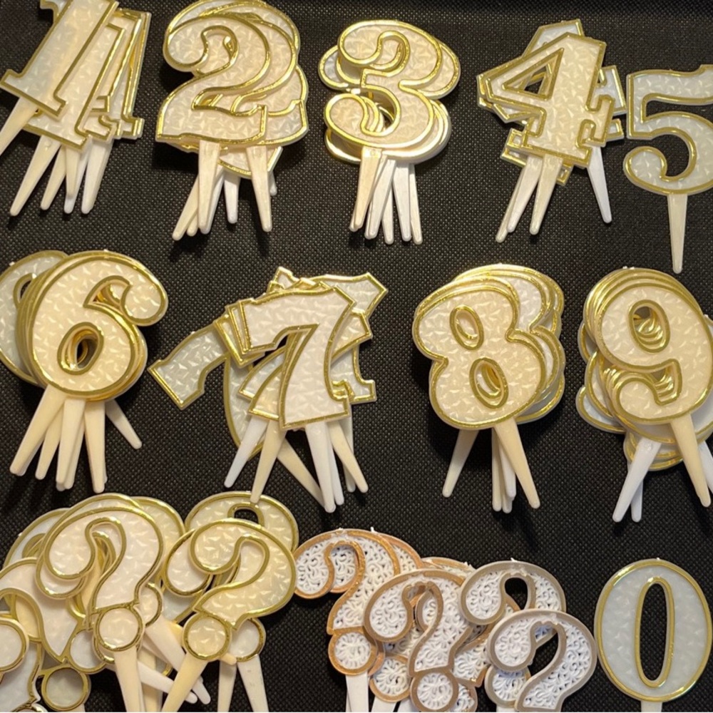 VINTAGE Lot of 79 Bakery Crafts Cake Topper Plastic Numbers Birthday Cupcakes.